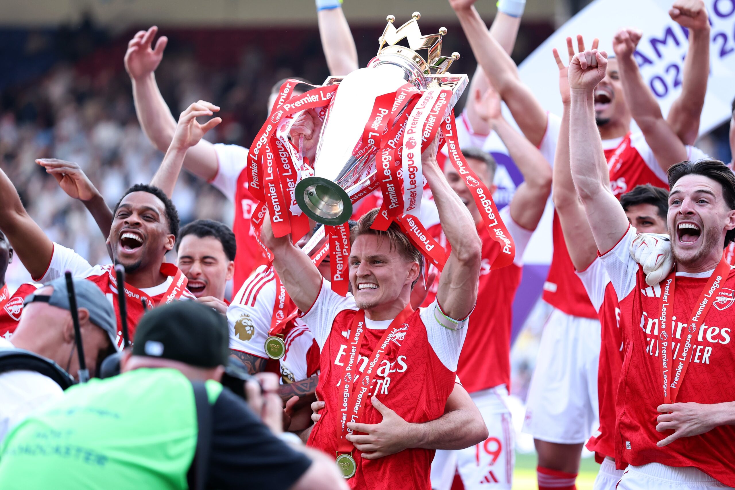 Palace vs Arsenal: Arsenal Celebrate Glory After Thrilling Crystal Palace Clash