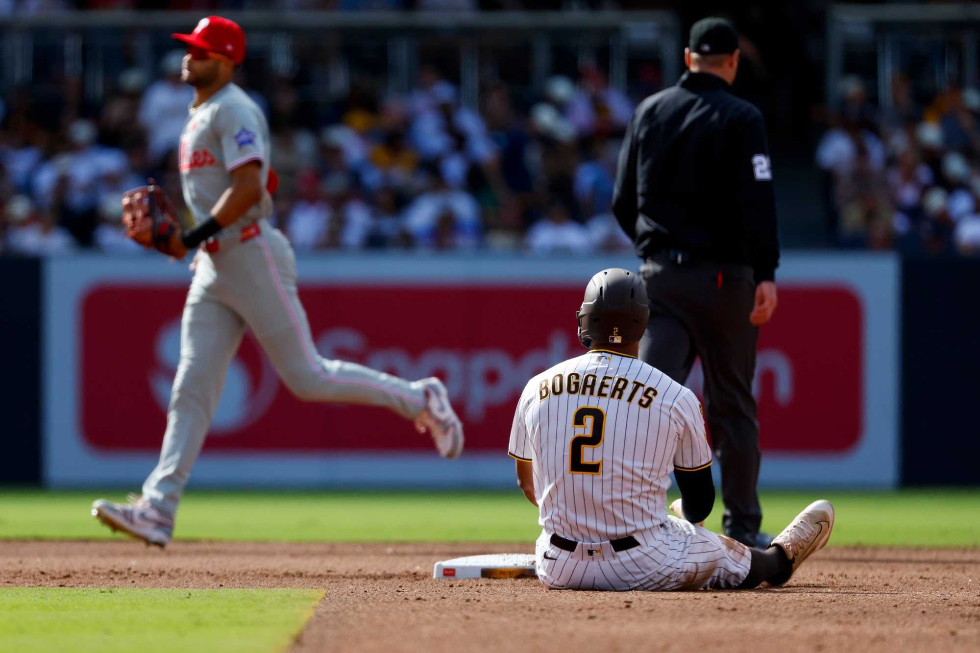 Phillies vs Padres: Schwarber Powers Philadelphia in Intense MLB Showdown